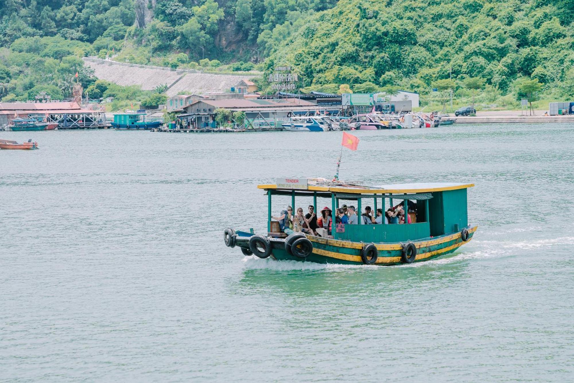 Hotel Venezia Cruises Hạ Long Exterior foto