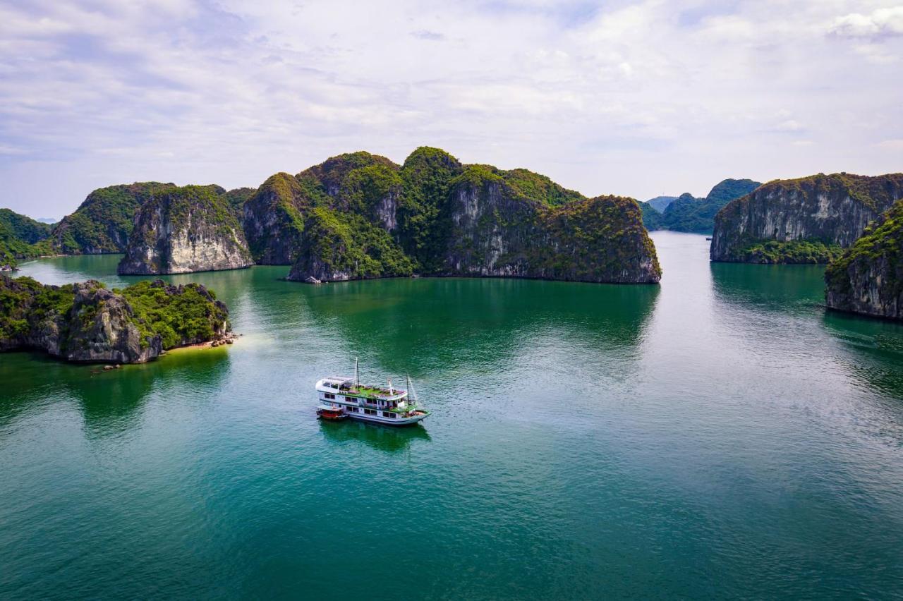 Hotel Venezia Cruises Hạ Long Exterior foto